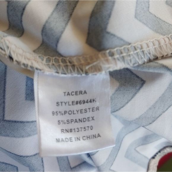 Tacera chevron zip up top size small - Picture 5 of 5